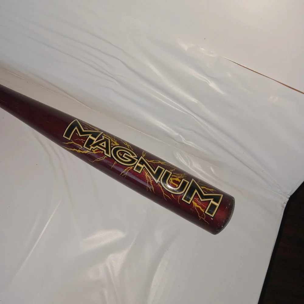 Easton Magnum LK40 29 in 22 oz -8 Youth Baseball Bat
